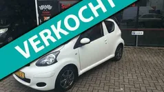 Wit Gebruikt 2010 Toyota Aygo Hatchback | € 4.450 (Eerlijke prijs)