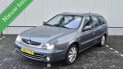 Occasion Citroën Xsara Comfort 109 PK (80 kW) 2003 Grijs Hatchback