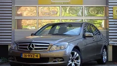 Beige Gebruikt 2009 Mercedes C180 Sedan | € 7.900 (Eerlijke prijs)