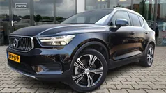 Zwart Gebruikt 2021 Volvo XC40 Inscription SUV | € 30.900 (Goede deal)