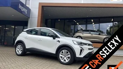 Wit Gebruikt 2024 Renault Captur Techno SUV | € 27.990 (Eerlijke prijs)