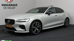 Grijs Gebruikt 2021 Volvo S60 R-Design Sedan | € 37.045 (Goede deal)