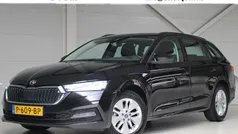 Zwart Gebruikt 2022 Skoda Octavia Business Line Stationwagen | € 23.795 (Eerlijke prijs)