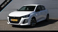 Wit Nieuw 2025 Peugeot 208 Style Hatchback | € 28.005 (Eerlijke prijs)
