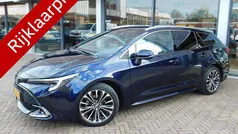 Blauw Gebruikt 2025 Toyota Corolla Hybrid Stationwagen | € 33.400 (Eerlijke prijs)