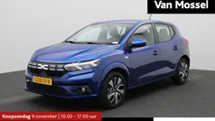 Gebruikt 2024 Dacia Sandero Expression Hatchback | € 17.935 (Eerlijke prijs)