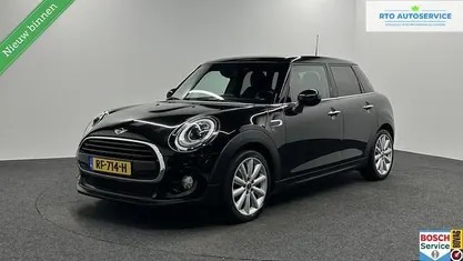 Zwart Occasion 2017 Mini Cooper Business Hatchback | € 13.500 (Super prijs)