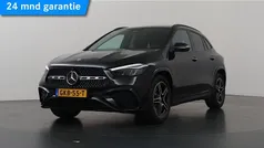 Kosmos zwart metallic Gebruikt 2024 Mercedes GLA180 AMG line SUV | € 48.350 (Eerlijke prijs)