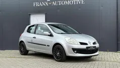 Gebruikt 2006 Renault Clio II Dynamique Hatchback | € 4.550 (Eerlijke prijs)