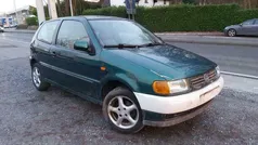 Groen Gebruikt 1997 VW Polo Sedan | € 450 (Goede deal)