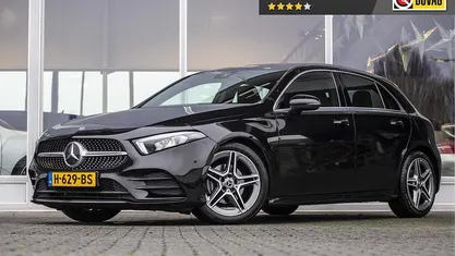 Zwart Occasion 2020 Mercedes A180 AMG Hatchback | € 24.845 (Eerlijke prijs)