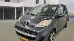 Zwart Gebruikt 2010 Peugeot 107 Urban Move Hatchback | € 2.599 (Eerlijke prijs)