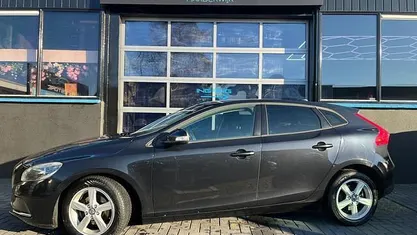 Occasion 2013 Volvo V40 Kinetic Hatchback | € 4.950 (Eerlijke prijs)