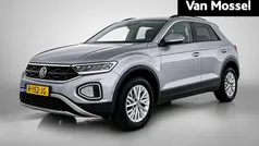 Grijs Gebruikt 2022 VW T-Roc Life SUV | € 26.900 (Eerlijke prijs)