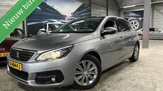 Grijs Gebruikt 2019 Peugeot 308 Premium Hatchback | € 10.950 (Eerlijke prijs)