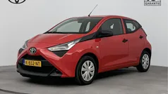 Rood Gebruikt 2021 Toyota Aygo Hatchback | € 10.945 (Eerlijke prijs)