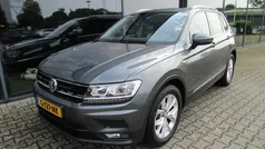 Grijs Gebruikt 2019 VW Tiguan Comfortline SUV | € 19.999 (Goede deal)