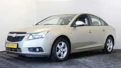 Beige Gebruikt 2009 Chevrolet Cruze LS Sedan | € 3.999 (Eerlijke prijs)