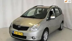 Grijs Gebruikt 2004 Toyota Corolla Verso Sol MPV | € 4.499 (Eerlijke prijs)