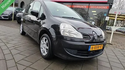 Occasion Renault Modus Night&Day 75 PK (55 kW) 2012 Zwart MPV
