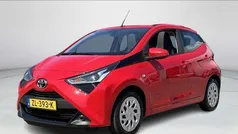 Rood Gebruikt 2019 Toyota Aygo X-play Hatchback | € 14.950 (Eerlijke prijs)