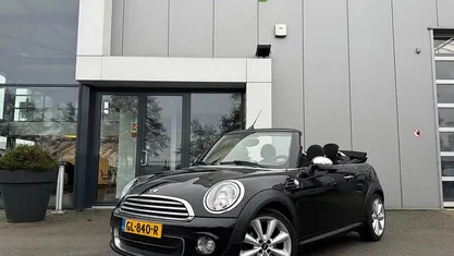 Occasion 2015 Mini ONE Chili Hatchback | € 10.945 (Eerlijke prijs)