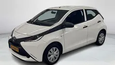 Wit Gebruikt 2018 Toyota Aygo Hatchback | € 10.500 (Eerlijke prijs)