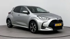 Grijs Gebruikt 2024 Toyota Yaris Hybrid Edition Hatchback | € 25.999 (Eerlijke prijs)