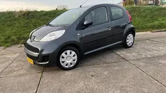 Grijs Gebruikt 2011 Peugeot 107 Hatchback | € 4.249 (Eerlijke prijs)