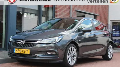 Grijs Gebruikt 2016 Opel Astra Business Hatchback | € 6.250 (Eerlijke prijs)