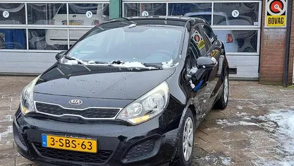 Occasion 2014 Kia Rio Comfort Hatchback | € 6.999 (Eerlijke prijs)