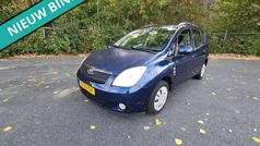 Blauw Gebruikt 2003 Toyota Corolla Verso Luna MPV | € 1.499 (Eerlijke prijs)