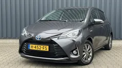 Grijs Gebruikt 2020 Toyota Yaris Hybrid Hatchback | € 19.490 (Eerlijke prijs)