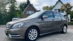 Grijs Gebruikt 2012 Mercedes B180 Ambition MPV | € 10.999 (Eerlijke prijs)