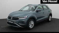 Blauw Gebruikt 2022 VW T-Roc Business SUV | € 21.945 (Eerlijke prijs)