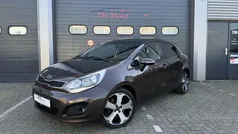Bruin Gebruikt 2013 Kia Rio Hatchback | € 7.499 (Goede deal)