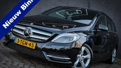 Zwart Occasion 2013 Mercedes B180 Prestige MPV | € 9.950 (Eerlijke prijs)