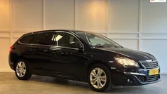 Blauw, metallic lak Gebruikt 2014 Peugeot 308 Stationwagen | € 5.950 (Eerlijke prijs)