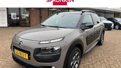 Bruin Occasion 2015 Citroën C4 Shine SUV | € 9.650 (Eerlijke prijs)