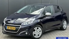 Blauw Gebruikt 2019 Peugeot 208 Signature Sky Hatchback | € 8.998 (Goede deal)