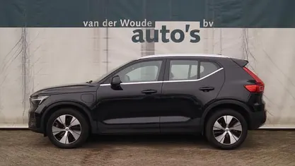 Occasion 2022 Volvo XC40 Core SUV | € 18.900 (Eerlijke prijs)