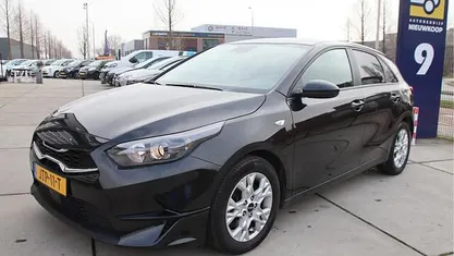 Occasion 2023 Kia Ceed Hatchback | € 17.950 (Super prijs)