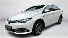 Wit Gebruikt 2018 Toyota Auris Touring Sports Stationwagen | € 18.949 (Eerlijke prijs)