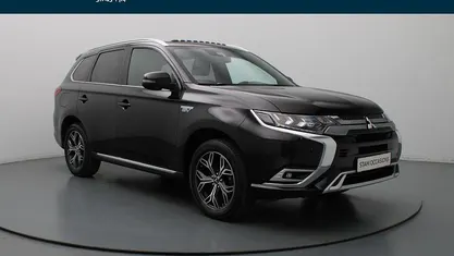 Occasion 2021 Mitsubishi Outlander P-HEV Instyle SUV | € 26.490 (Eerlijke prijs)