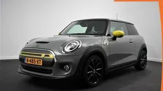 Grijs Gebruikt 2020 Mini Cooper Hatchback | € 18.790 (Eerlijke prijs)