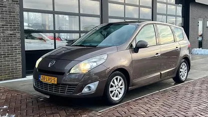 Occasion 2010 Renault Grand Scénic III Privilege MPV | € 1.975 (Goede deal)