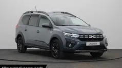 Grijs, metallic lak Nieuw 2025 Dacia Jogger Expression MPV | € 32.875 (Eerlijke prijs)