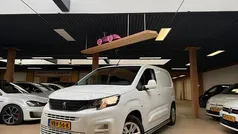 Wit Gebruikt 2019 Peugeot Partner Premium MPV | € 9.950 (Goede deal)