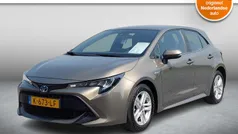 Bruin Gebruikt 2021 Toyota Corolla Business Edition Hatchback | € 21.950 (Eerlijke prijs)