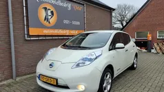 Wit Gebruikt 2011 Nissan Leaf Base Hatchback | € 2.995 (Goede deal)